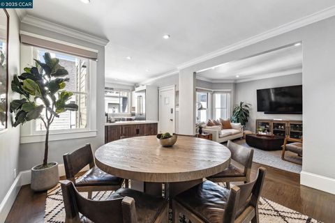 Photo of 2036 Greenwich St St, San Francisco, CA 94123 (MLS # 41117717)