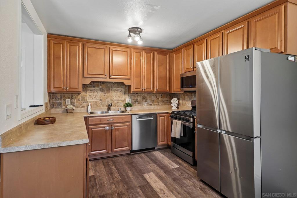 598 Tam O Shanter Dr DR