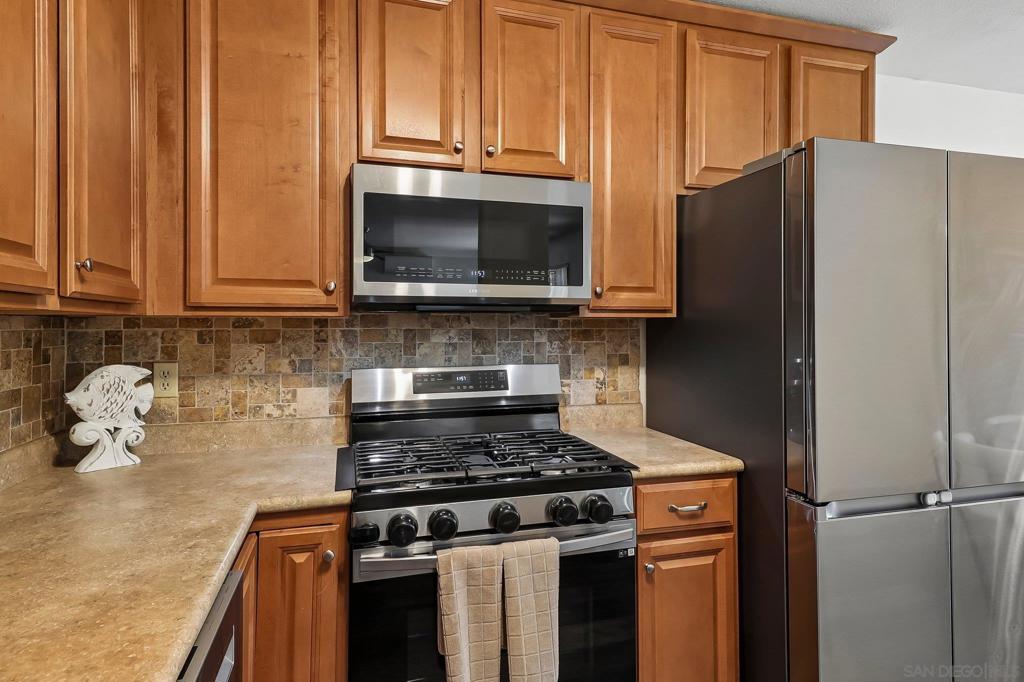 598 Tam O Shanter Dr DR, San Marcos CA 92069