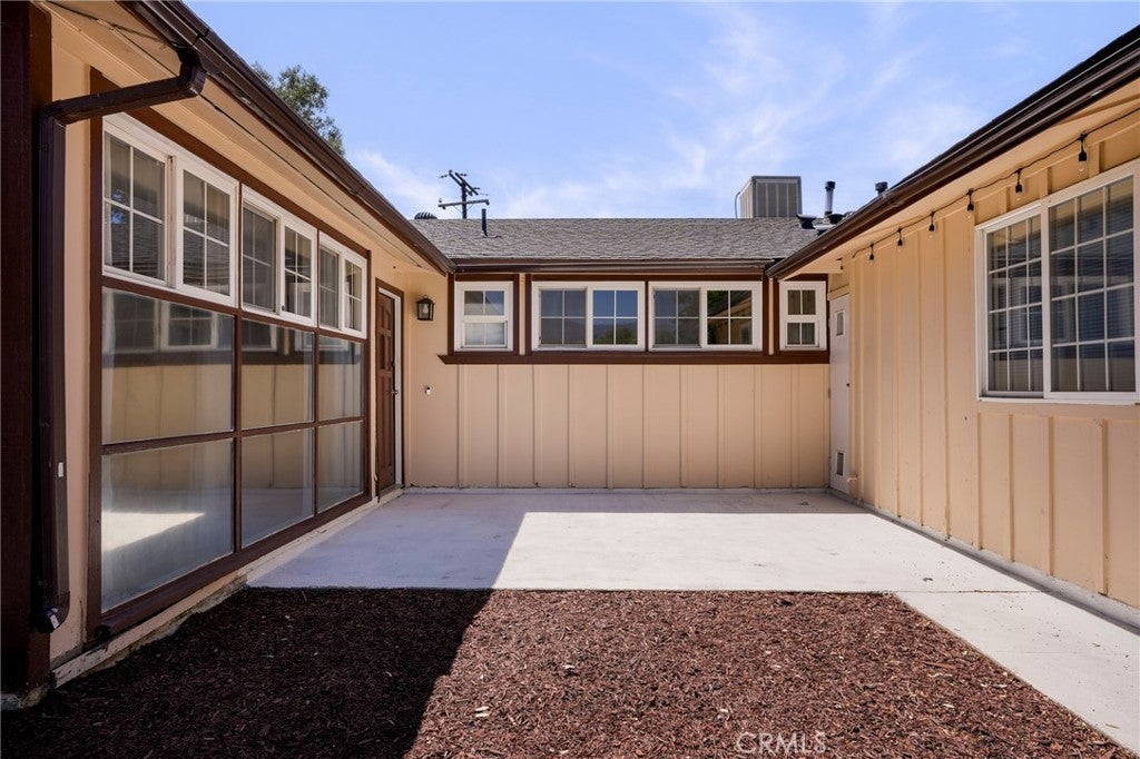 326 Foxbury Avenue