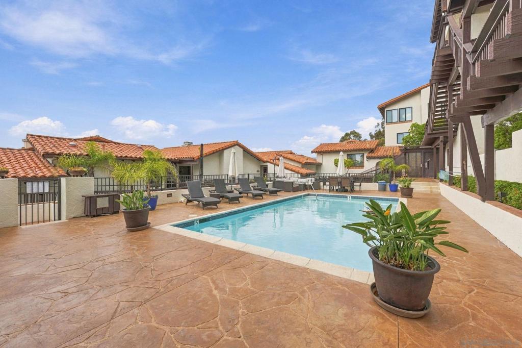 Properties 2 4008 Ampudia St