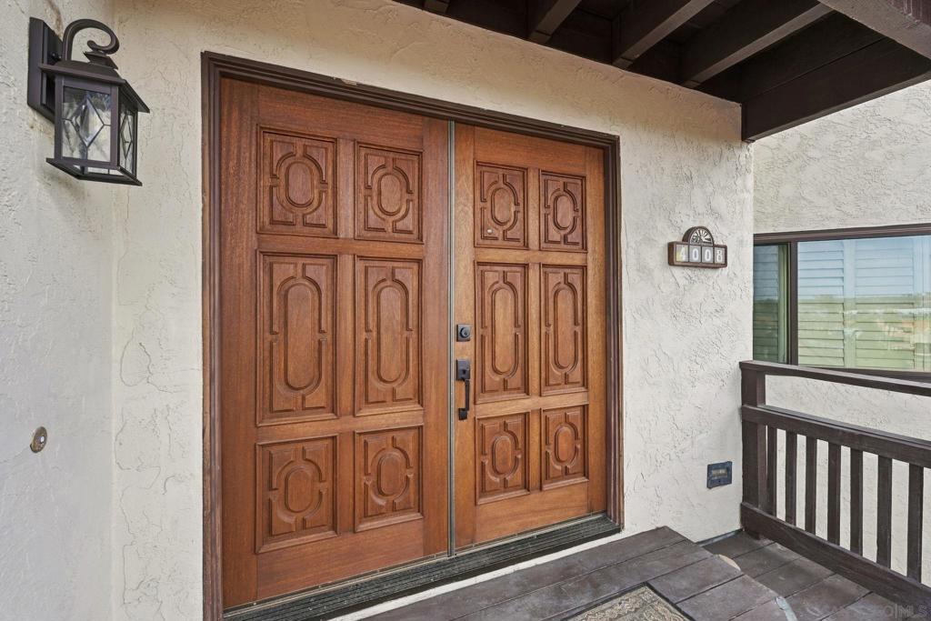 Properties 3 4008 Ampudia St