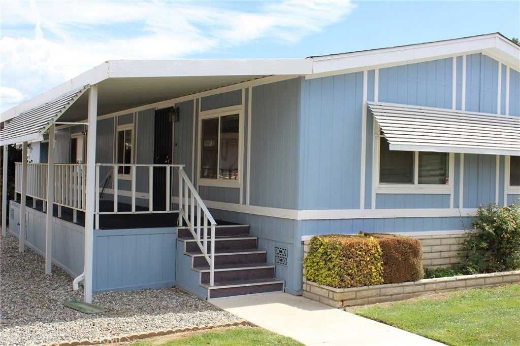 1237 Yellowood Drive