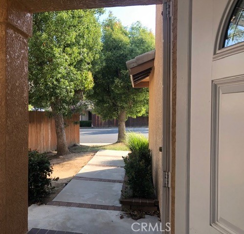 22860 Mountain View