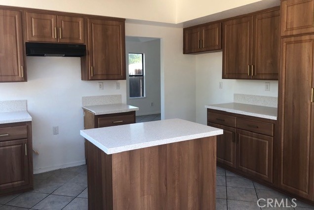 22860 Mountain View