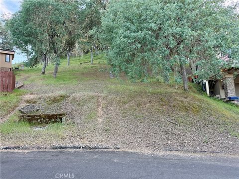 Photo of 2747 Lookout, Bradley, CA 93426 (MLS # NS26085112)