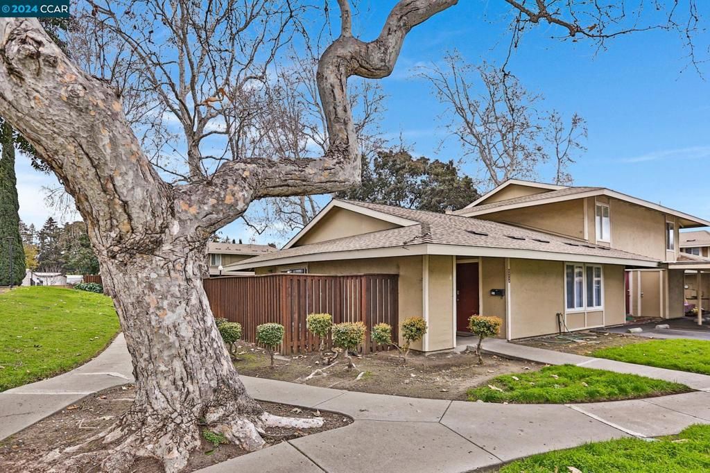 listing image 130720511022520630078