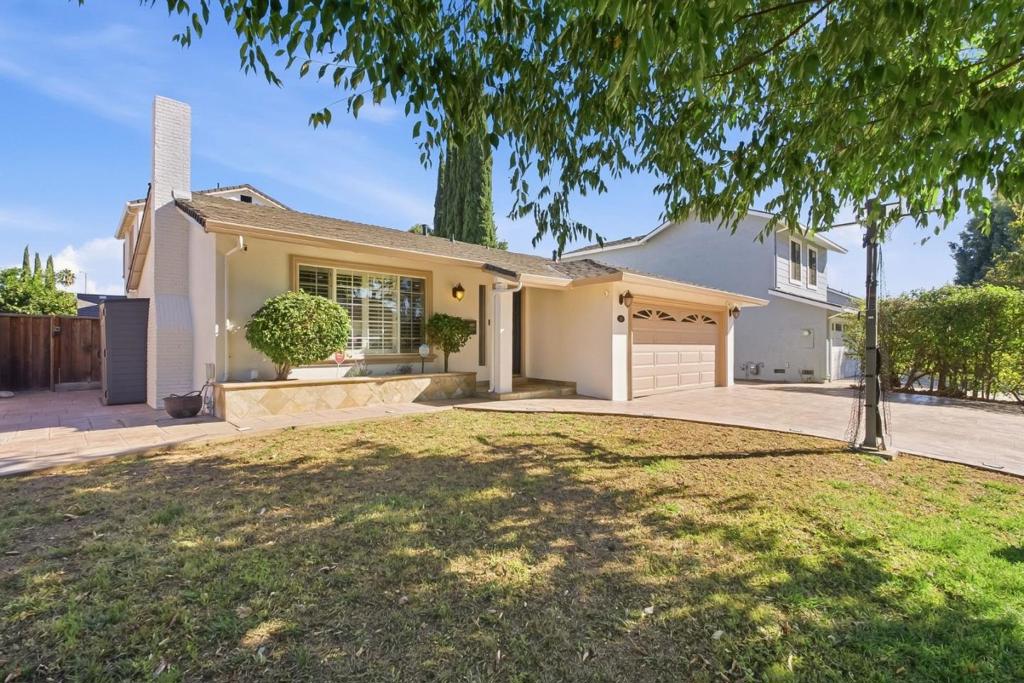 206 Sherry Court