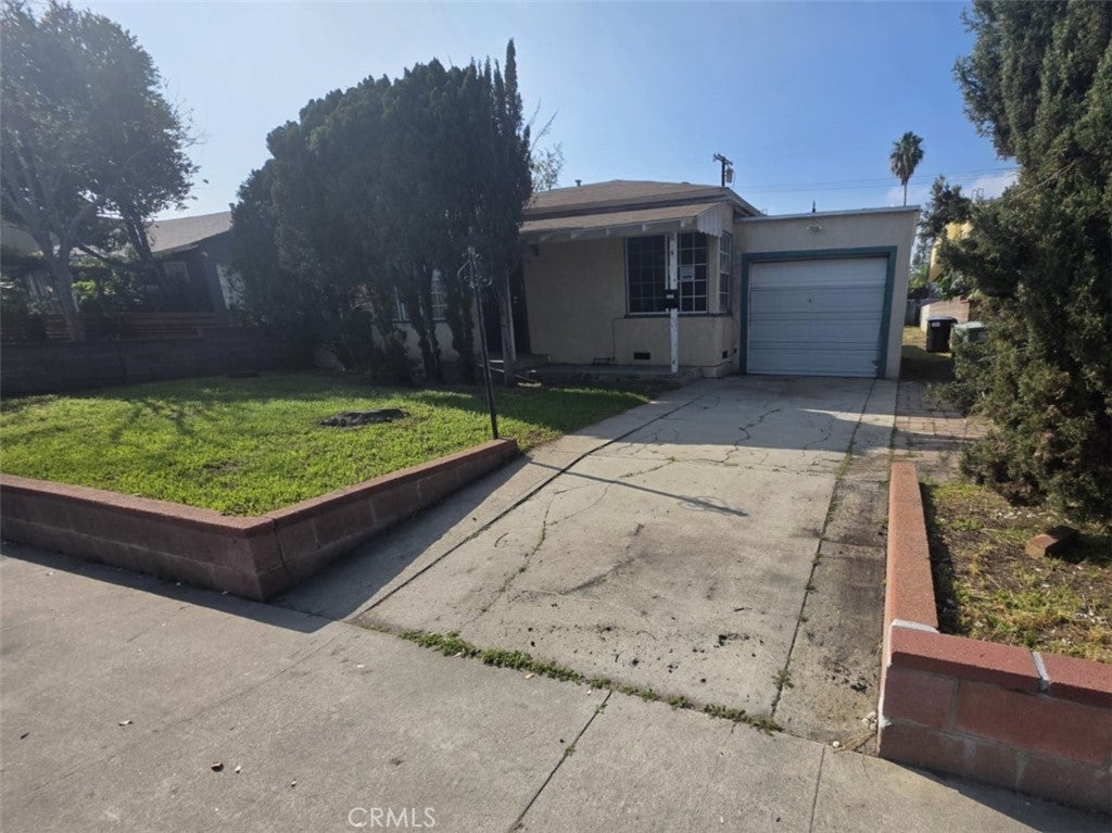2321 N Naomi Street