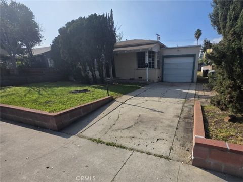 Photo of 2321 N Naomi Street, Burbank, CA 91504 (MLS # BB26067321)