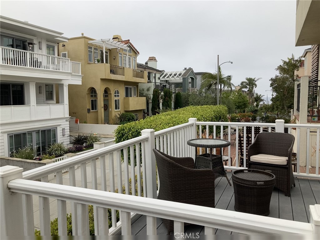 Situated on a quiet desirable walk street in the sand section a block from the beach and downtown Manhattan Beach.
This 2 Story, 3 bedrooms, 2 baths 1750' home features a unique private Master Bedroom upstairs with a built-in Vanity, large bathtub shower and bathroom with lots of closet and storage space. The kitchen, living and dining rooms with city views complete the upstairs.
Downstairs consists of 2 bedrooms with built-in desks and cupboards with closets. Dual sink bathroom with washer and dryer and outside access. Large family/den with wet bar and back deck. Front deck on walk street. Comes with 2-car garage with storage. Must see to appreciate.
Manhattan Beach Unified School District: Mira Costa, MB Middle School and Grandview and American Martyr's are within walking distance.