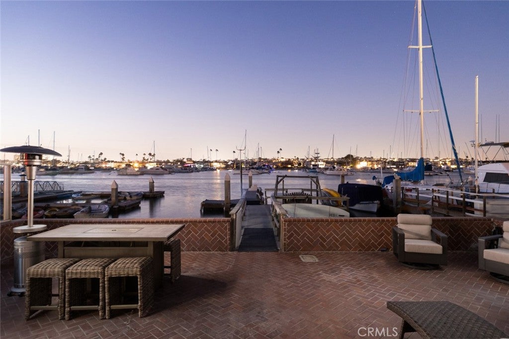 1444 W Bay