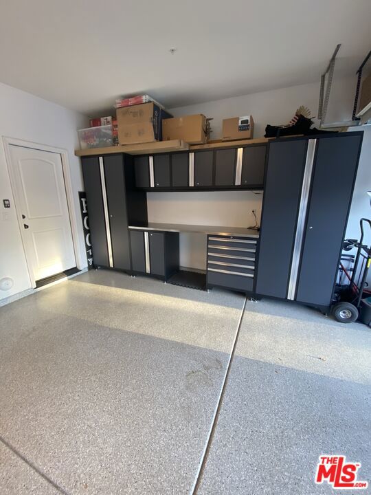 Everett at Five Knolls - Residential Lease