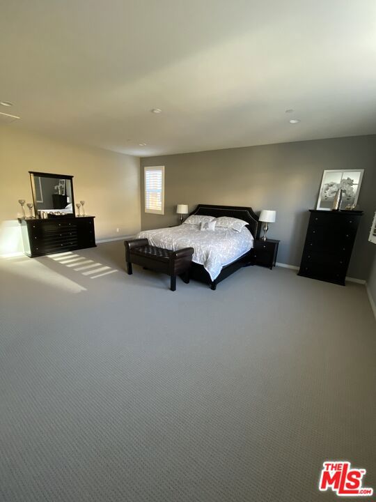 Everett at Five Knolls - Residential Lease