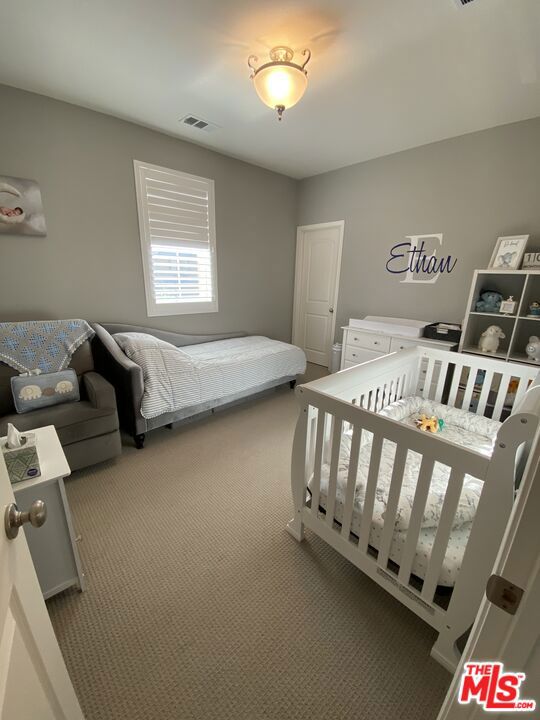 Everett at Five Knolls - Residential Lease