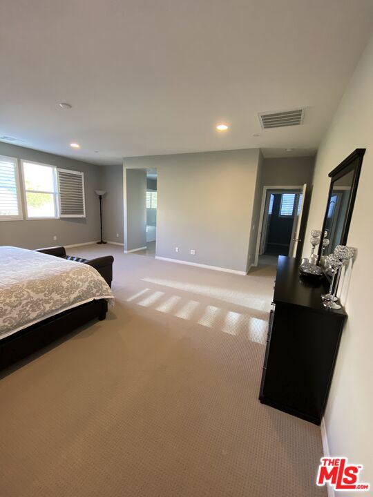 Everett at Five Knolls - Residential Lease