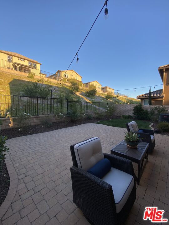 Everett at Five Knolls - Residential Lease