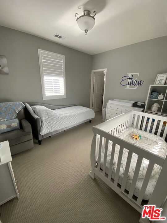 Everett at Five Knolls - Residential Lease