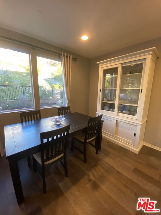 Everett at Five Knolls - Residential Lease