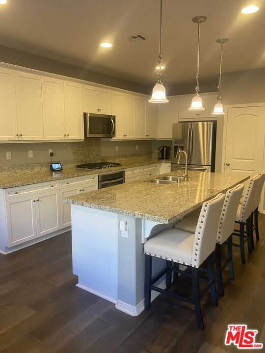 Everett at Five Knolls - Residential Lease