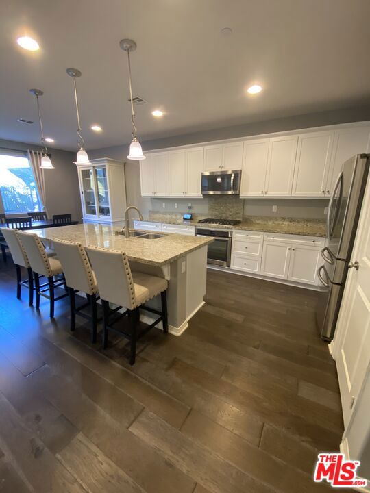 Everett at Five Knolls - Residential Lease