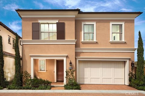 110 Rimstone Irvine CA 92618