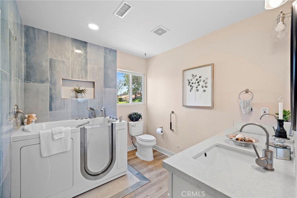 28122 Via Congora, Mission Viejo CA 92692 - Photo 23