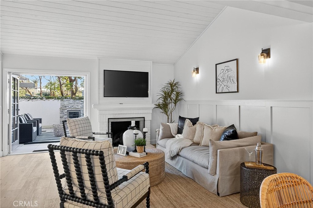 18 Malaga Place East E