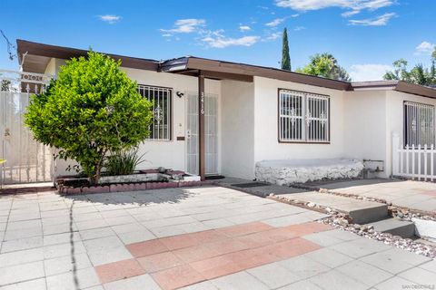 Photo of 3416 Winlow St, San Diego, CA 92105 (MLS # 250036995SD)
