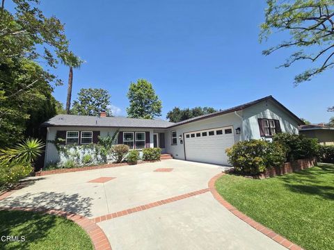 Photo of 3815 Mayfair Drive, Pasadena, CA (MLS # P1-26725)