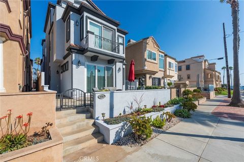 Photo of 116 11th Street, Huntington Beach, CA 92648 (MLS # OC25237839)