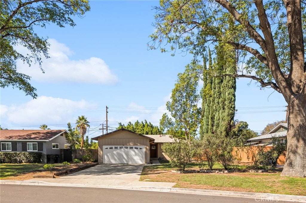 5835 Tower Road