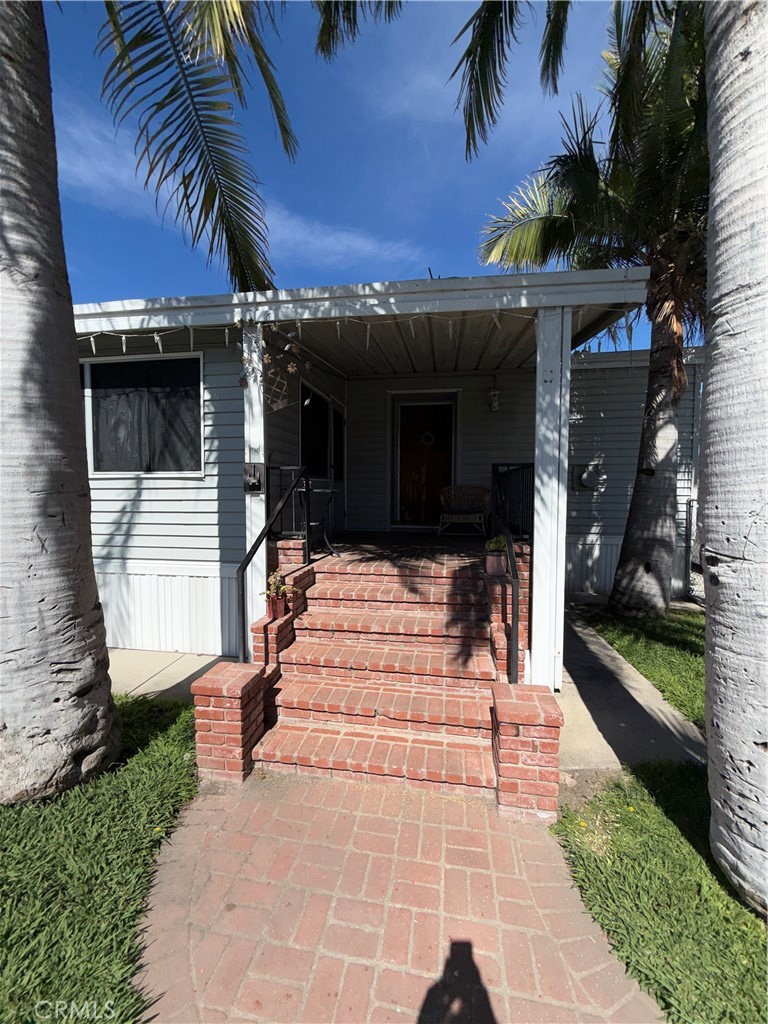 32742 Alipaz Street 75