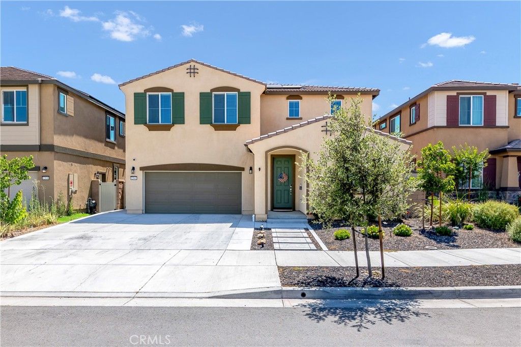 Photo of 32942 Forgecroft Street, Menifee, CA 92584 (MLS # SW26008260)