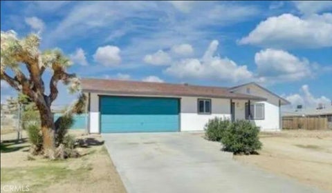 Photo of 3800 Ruidosa AVE, Yucca Valley, CA 92284 (MLS # PW26187003)