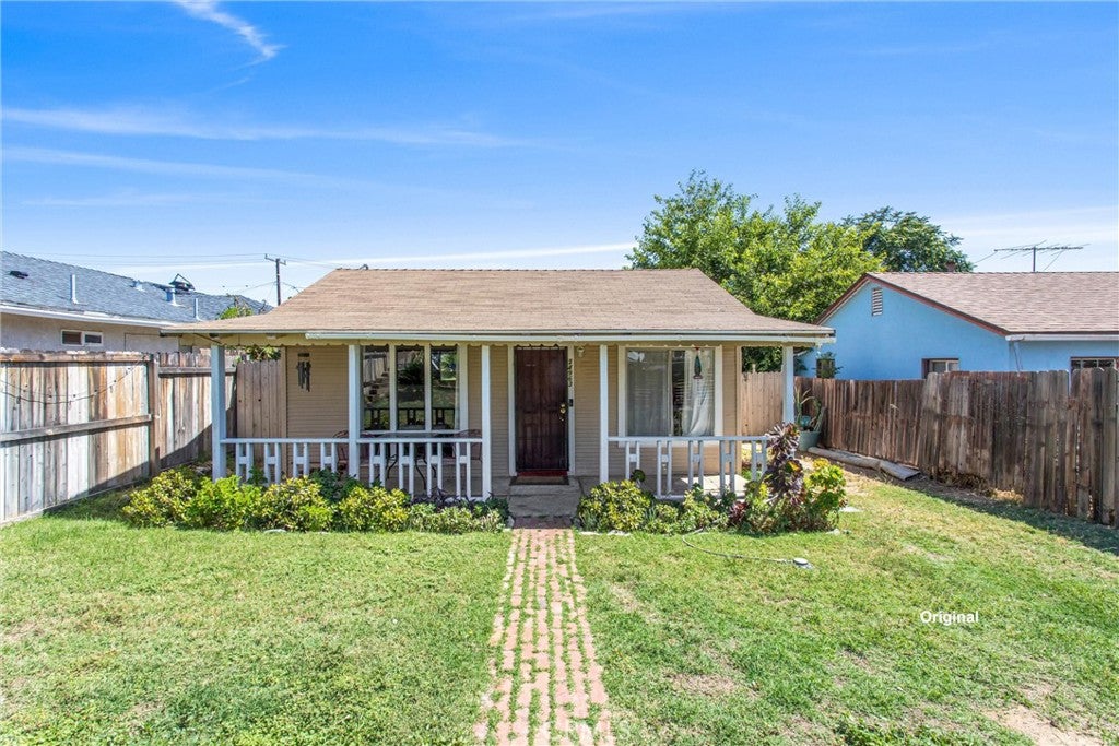 34963 Acacia Avenue