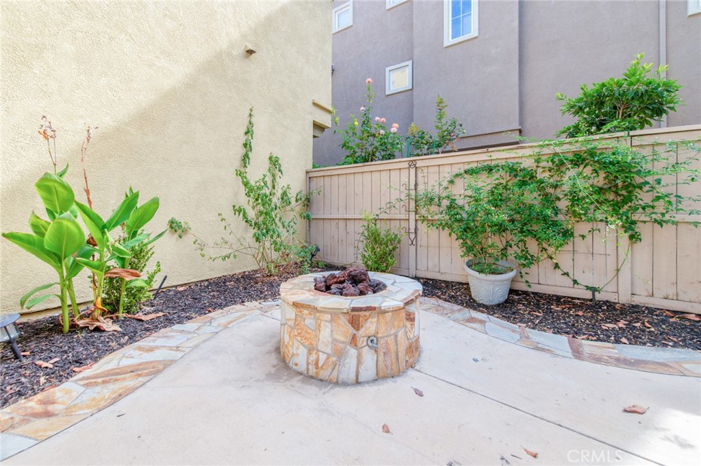 Acacia (ACAC) - Residential