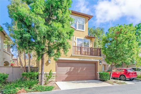 8 Huckleberry Irvine CA 92618
