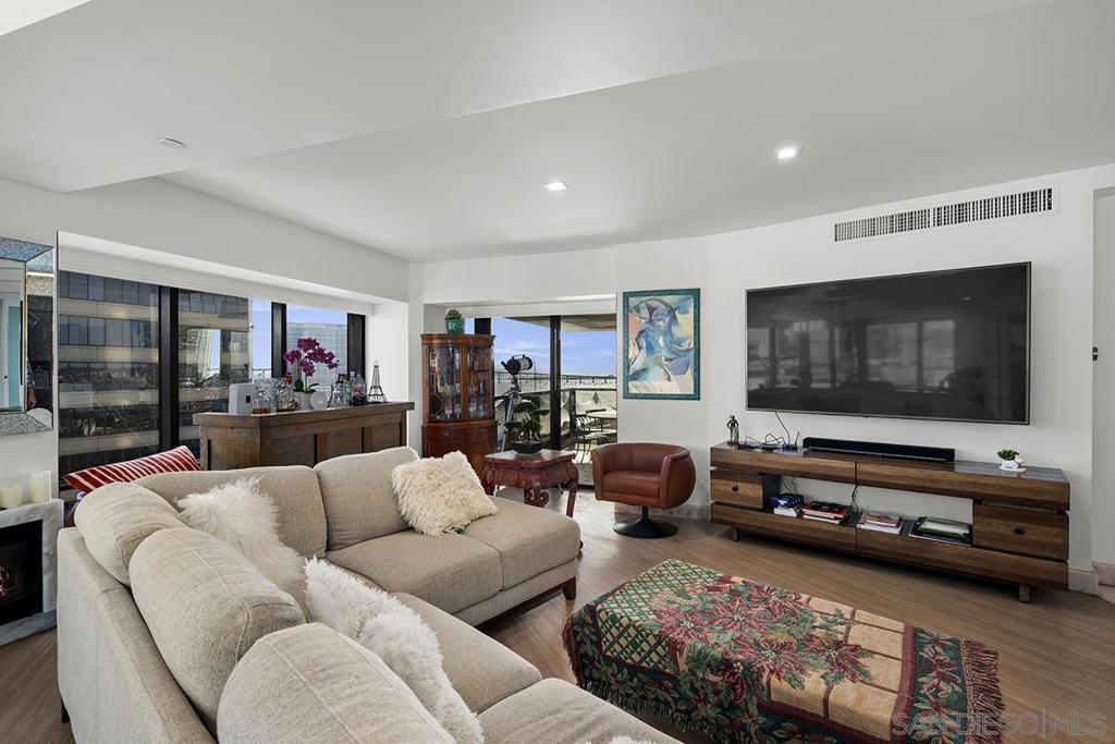 100 Harbor Drive 1706