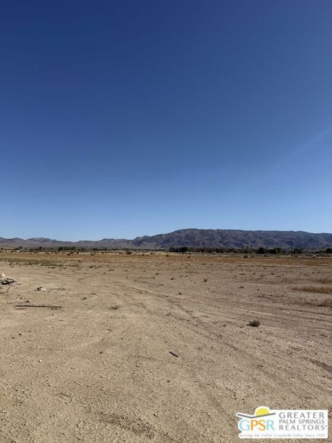 Photo of 101 Utah Trail, 29 Palms, CA 92277 (MLS # 26841145PS)