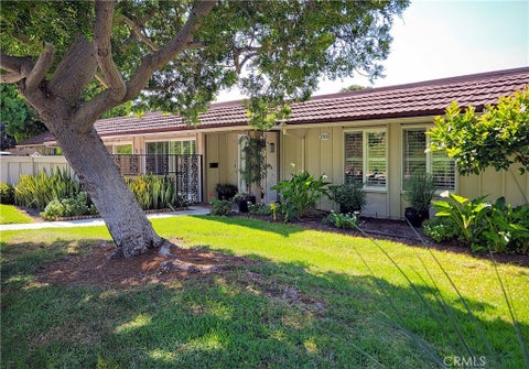 Photo of 3103 Via Serena N #A, Laguna Woods, CA 92637 (MLS # OC26147844)