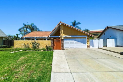 Photo of 23591 Via Estella, Mission Viejo, CA 92691 (MLS # P1-28684)