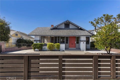 Photo of 323 N New Hampshire AVE, Los Angeles, CA 90004 (MLS # BB26220329)