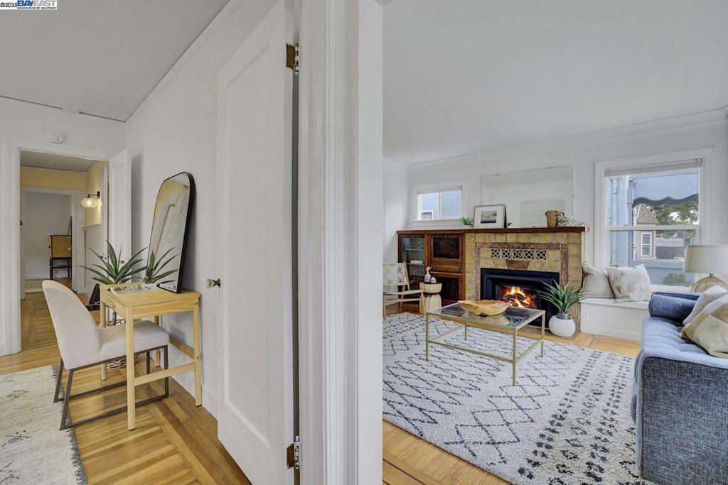 MAXWELL  PARK - Residential Income
