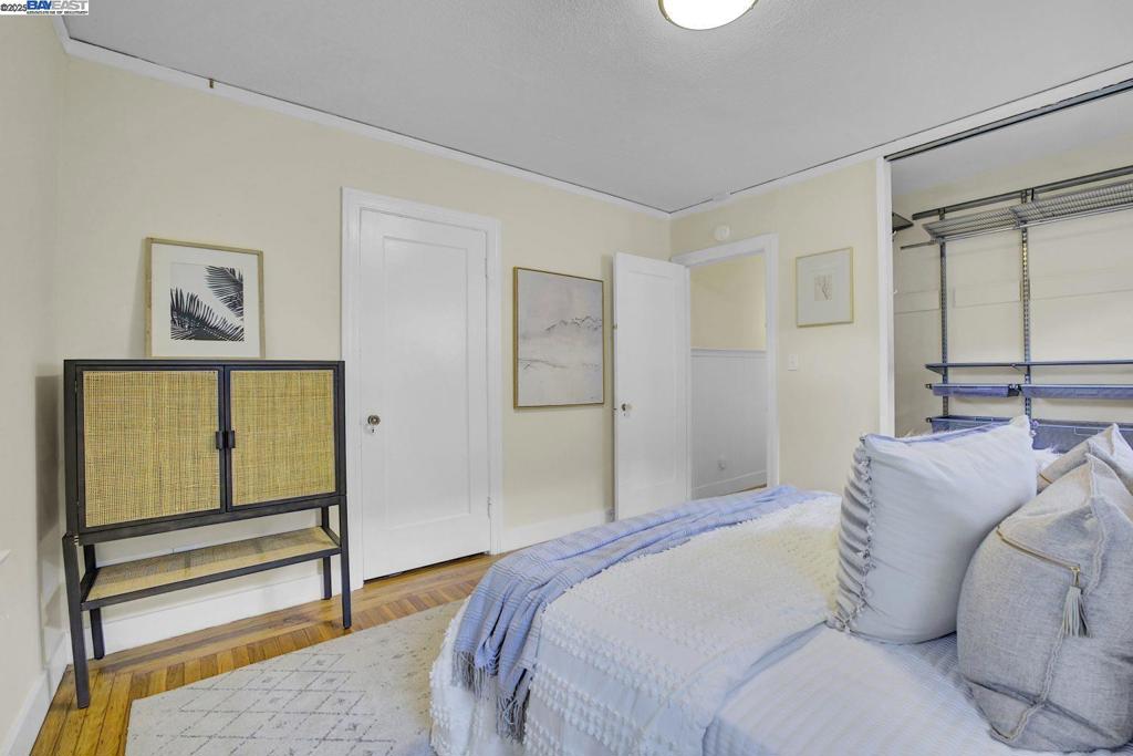MAXWELL  PARK - Residential Income