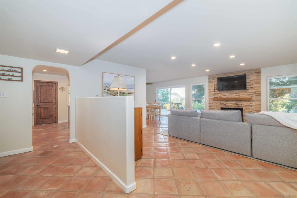 1454 Romance Road