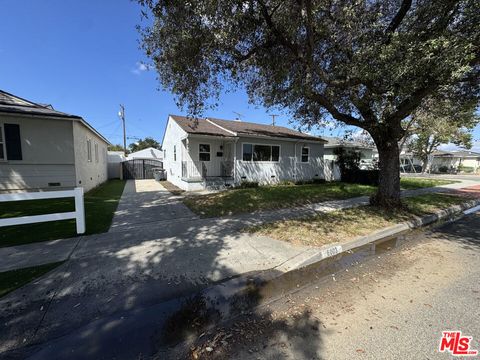 Photo of 6003 Bellflower Boulevard, Lakewood, CA 90713 (MLS # 26672979)