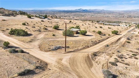 Photo of 23766 Valley View, Apple Valley, CA 92308 (MLS # HD26213888)