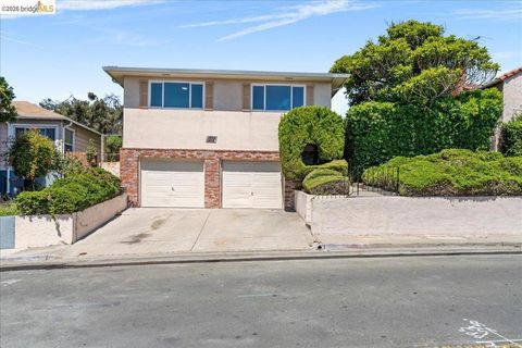 Photo of 1808 Key Blvd, El Cerrito, CA 94530 (MLS # 41134384)