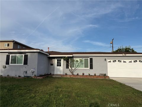 Photo of 4658 N Midsite Ave, Covina, CA 91722 (MLS # CV26089915)